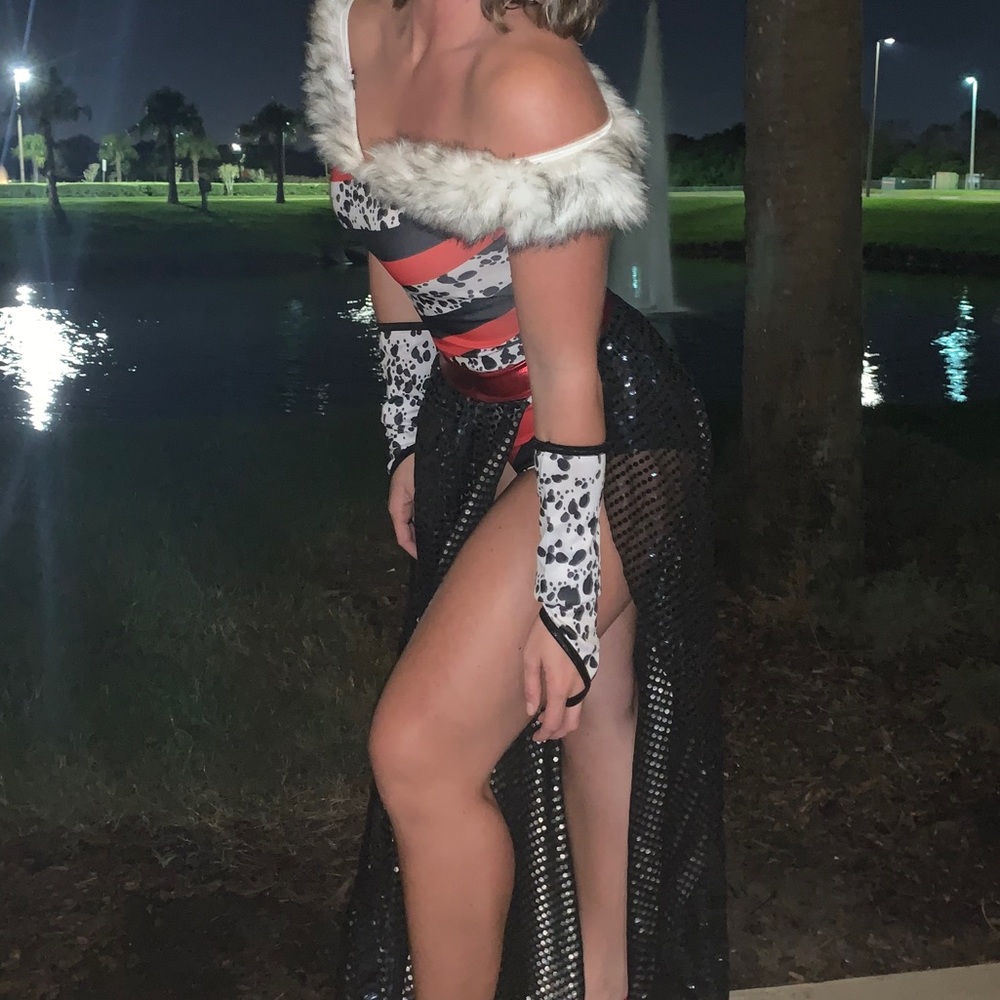 Halloween Costume Cruella De Vil
